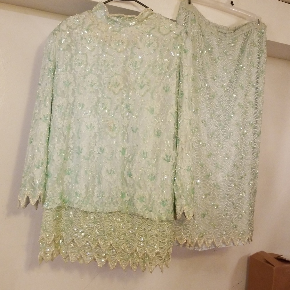 Xtra Large 2 piece top & skirt